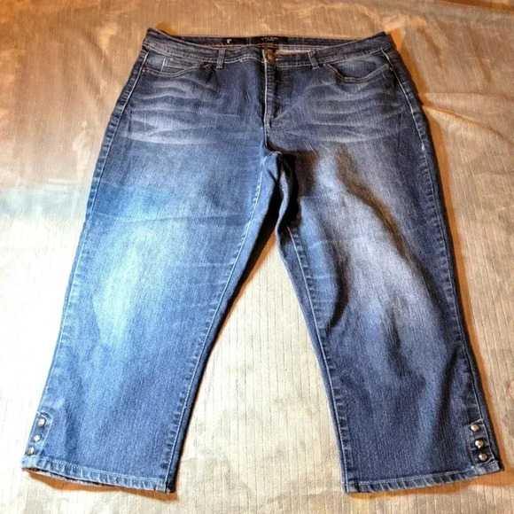 Nine West Cropped Jeans - Picture 1 of 6